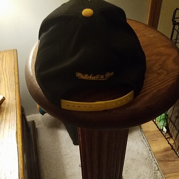 SNAP Back.Retro hat..OS - Picture 2 of 3